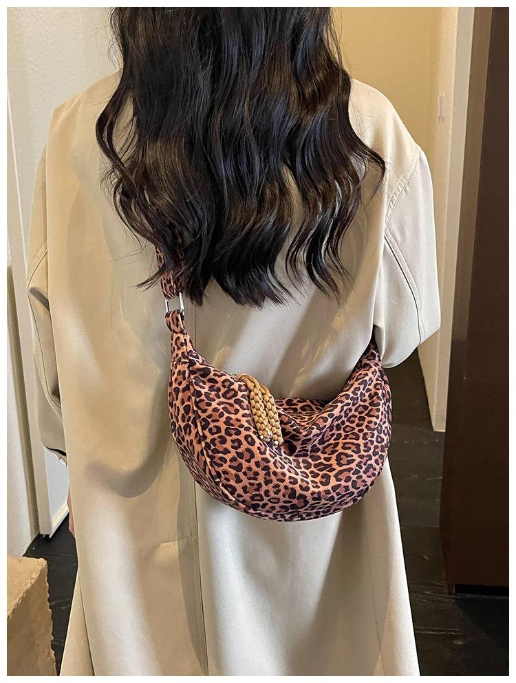 Autumn Winter 2025 Leopard Print Women's Crossbody Dumpling Bag - Retro, Versatile, Trendy Brown Handbag