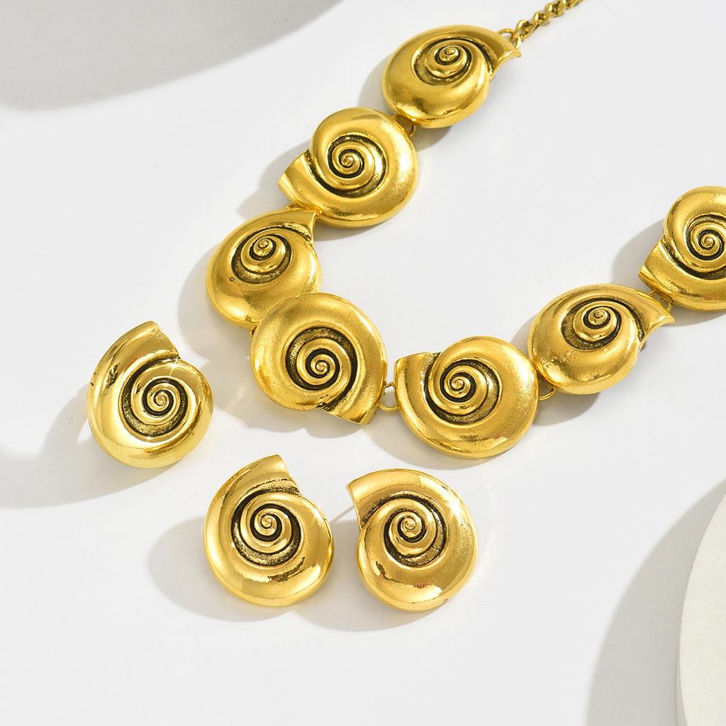 Wind jewelry set, niche conch thread design necklace, versatile earrings, high-end women's hand jewelry