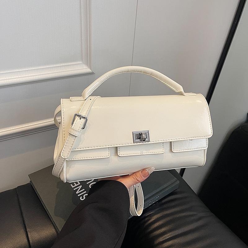 

Shoulder bag women s new high-end fashion bag simple casual versatile messenger bag commuter underarm small square bag білий