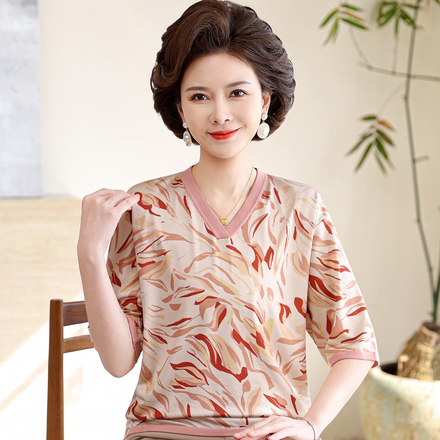 

2026 Fashionable Loose Printed Top for Middle-Aged and Elderly Women: Slimming, Thin, Short-Sleeved Summer Style 5XL (recommended for 75-82.5 kg) червоний