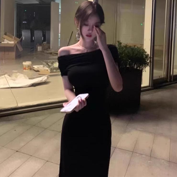 French Royal Sister Style Black One-word Shoulder Dress Women's Summer New Style, Slim and Thin Hip-wrapped Dress