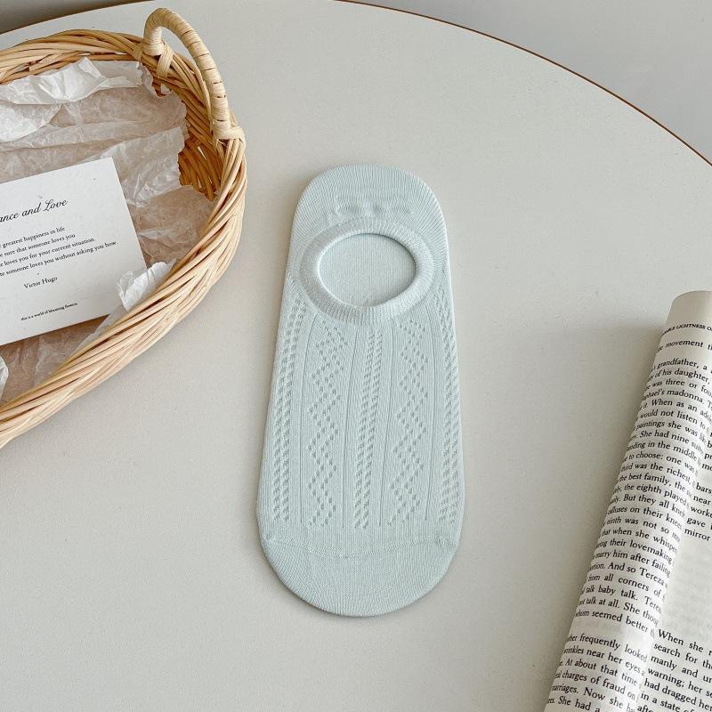 Female Summer Thin Pure Color Hollow Mesh Breathable Non Slip Shallow Mouth Invisible Boneless Boat Socks