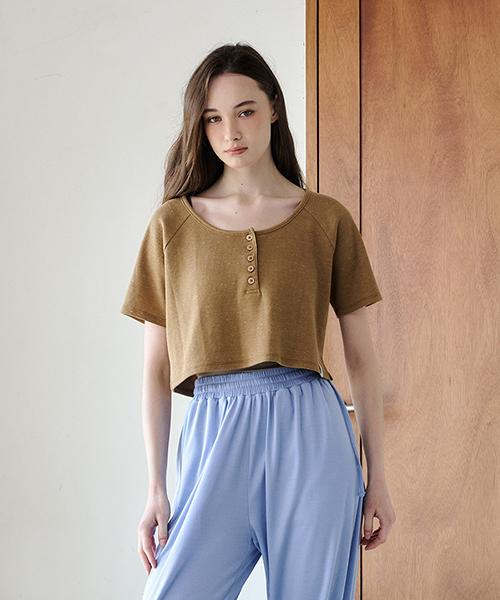 Reina Mora Waffle Button Crop Tee Cinnamon 4
