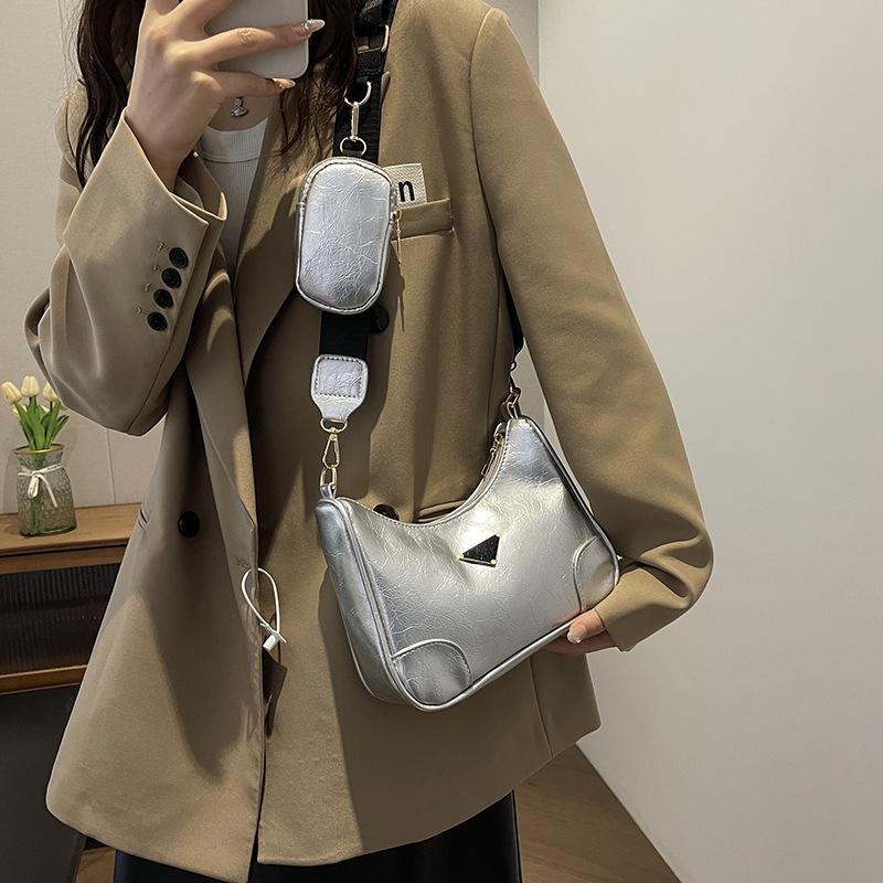 Женские однотонные квадратные сумки через плечо на молнии для отдыха из искусственной — фото 3