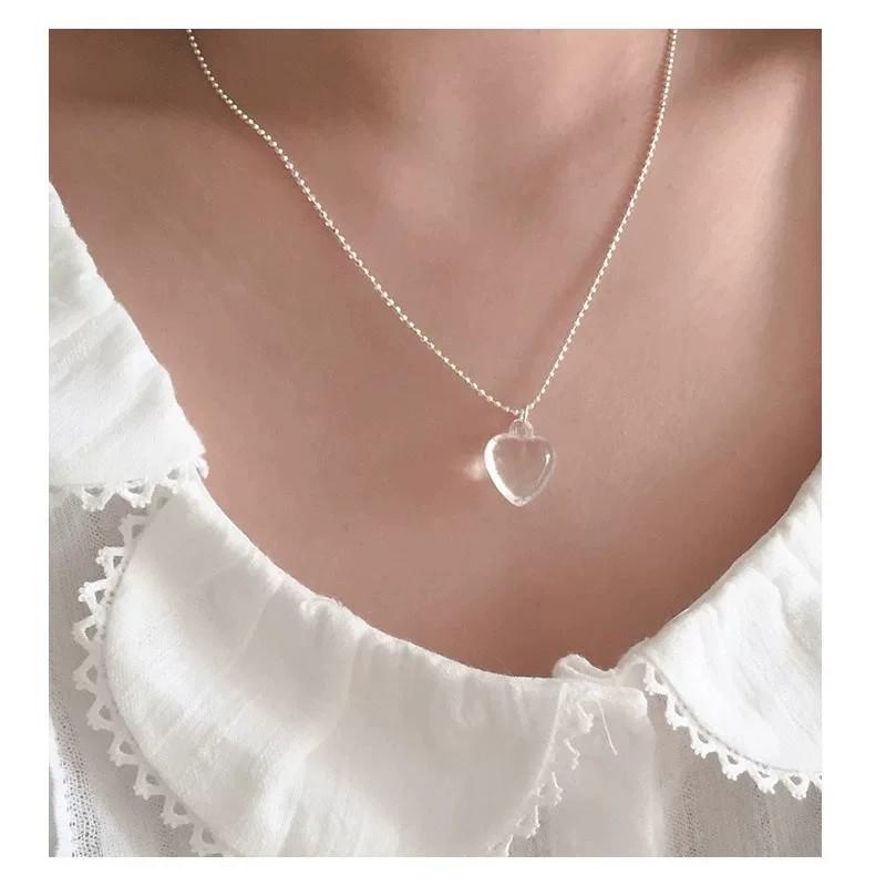 Korean Style Transparent Heart Pendant Necklace – Simple and Versatile Clavicle Chain for Women