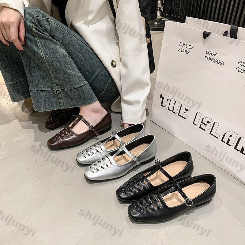 Women Shoes 2025 Summer New Fashion Hollow Weave Mary Jane Shoe Vintage Breathable Soft Sole Buckle Strap Women Square Toe Flats