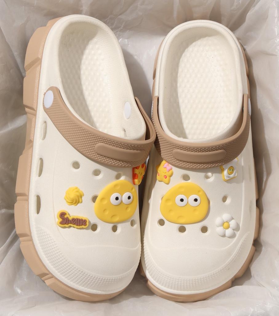 Cute hole shoes women's summer wear cartoon non-slip bag head platform EVA beach going out DIY slippers