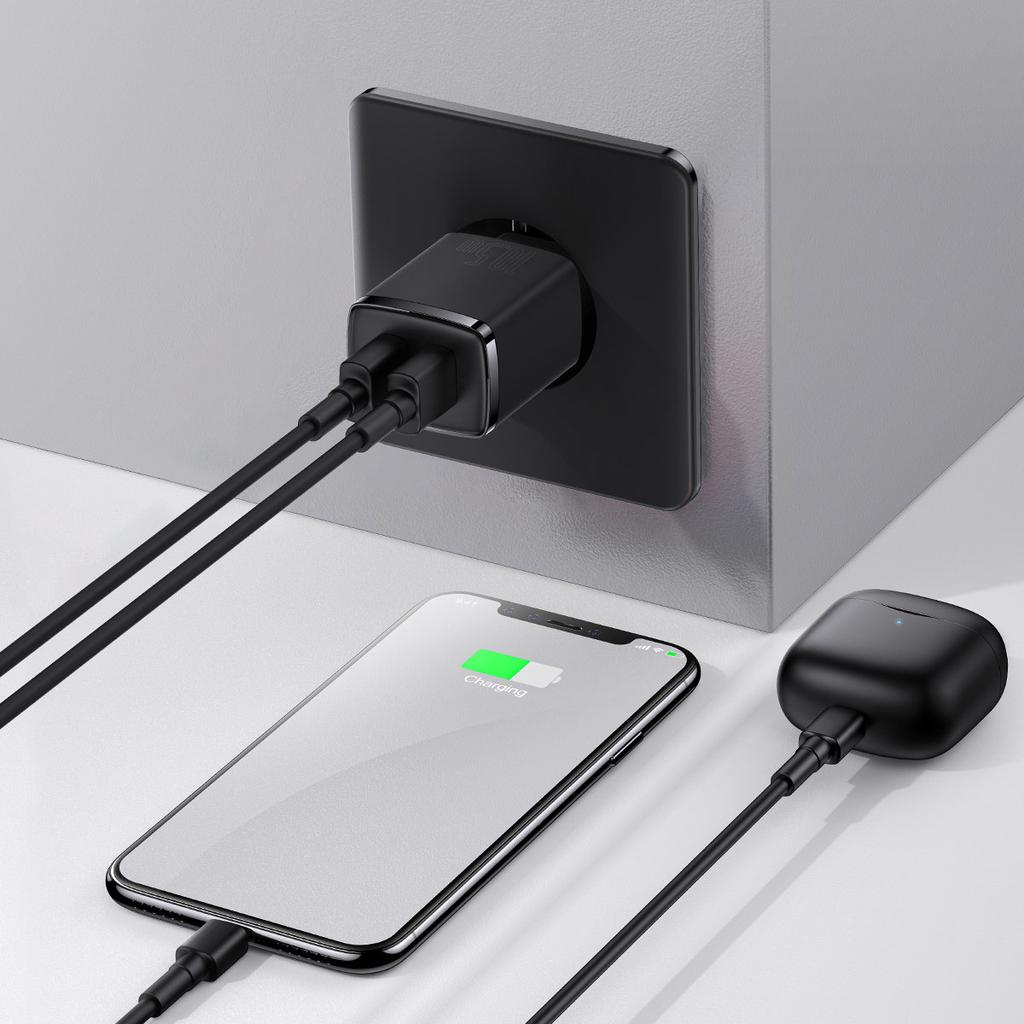 Kompaktiškas 2x USB 105W juodas sieninis įkroviklis