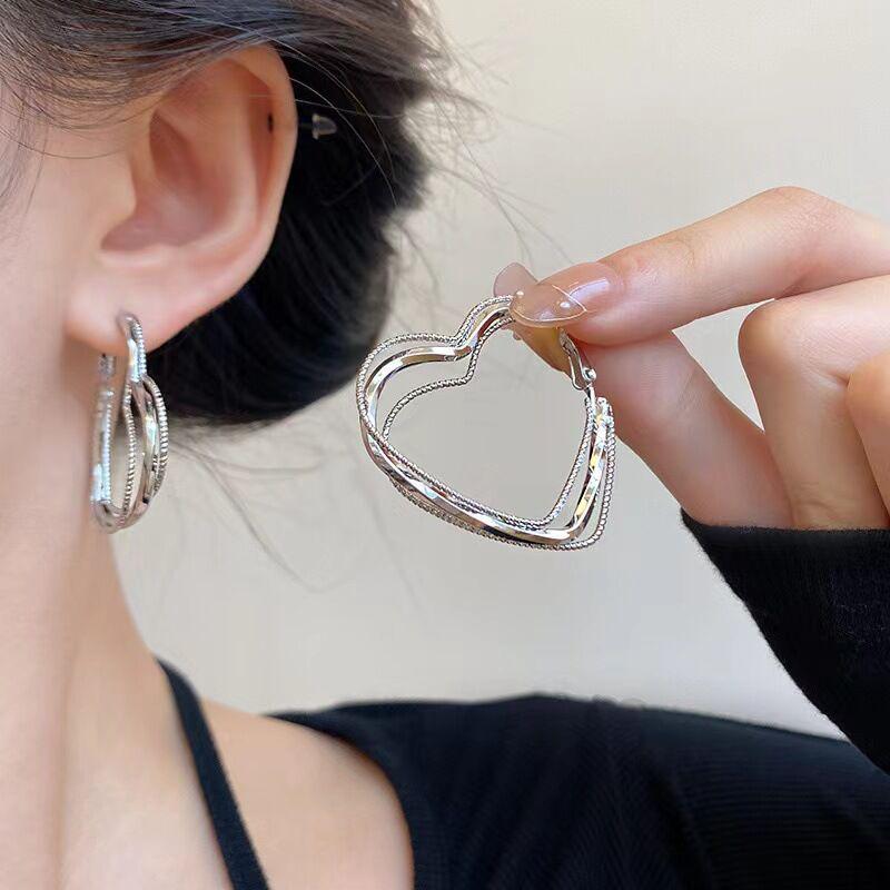 Bold Metal Circle Stud Earrings for Women – Statement Ear Cuff Hoop Jewelry