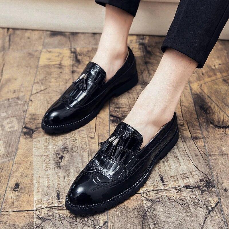Fashion Shoe Office Shoes For Men Casual Shoes Breathable Leather Loafers Driving Moccasins Comfortable Slip On  Three Color