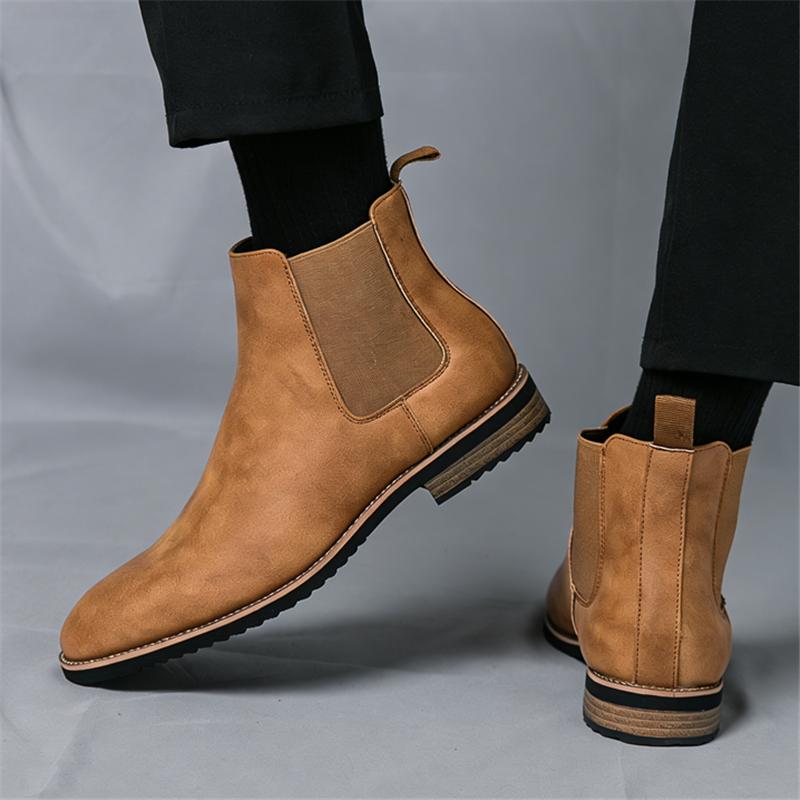 High Quality Winter New Men's Pointed Brown Black Chelsea Ankle Boots British Designer Botas Casual High-tops Motorcycle Shoes