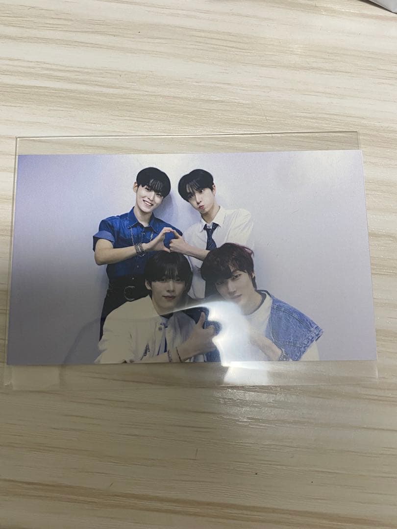 [USED] New World Fanbook HMV Bonus: A stroke of luck