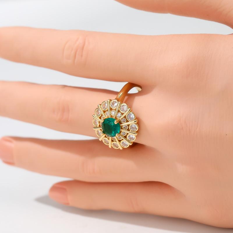 Gorgeous Inlaid White Green CZ Women's Ring Trendy Gold Color Hand Carving Daily Wear Party Jewelry Anniversary Gift