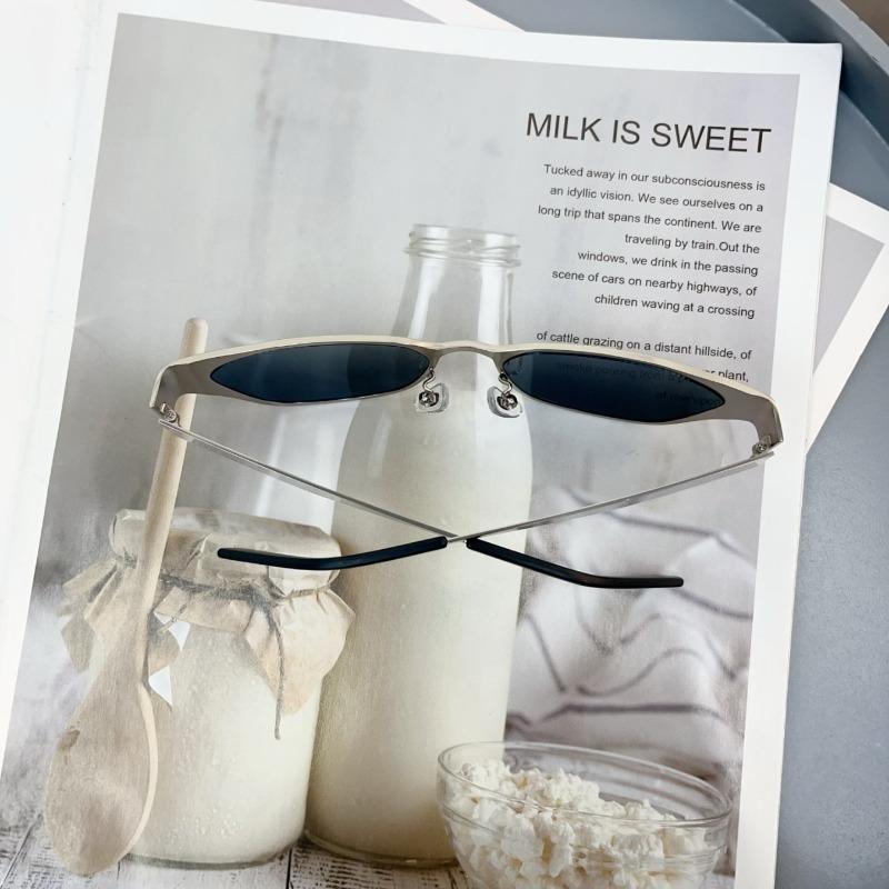 Vintage Fashion Metal Small Frame Cat Eye Sunglasses Women For Men Sun Glasses Punk Luxury Brand Designer Hip Hop Eyeglasses