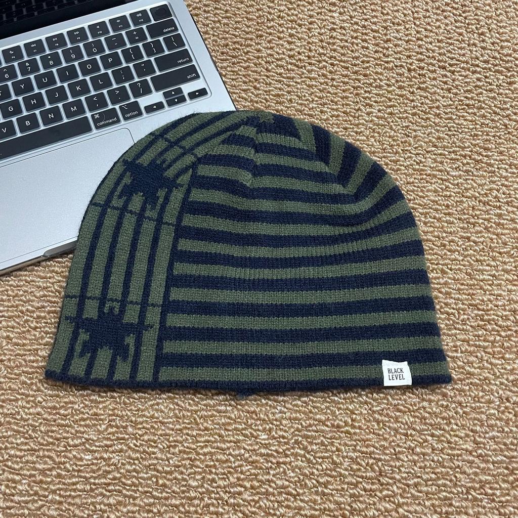 American street star jacquard striped knitted hat autumn and winter warm ear protection contrasting color small standard wool hat windproof cold hat