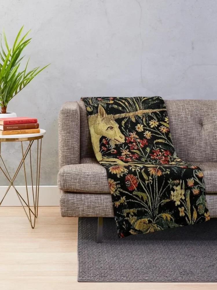 Medieval Unicorn Midnight Floral Tapestry Throw Blanket Bed Weighted blankets ands Luxury Throw Blankets