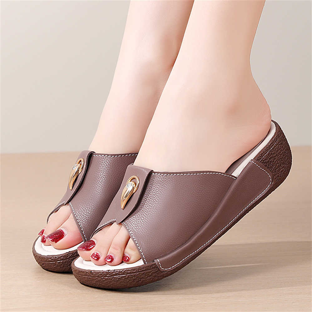 Fashion Elegant Size 36 Womens Slippers Sandals Shoes Women Sneakers Living Room Slippers Sports Temis Sports Luxury Brand Class
