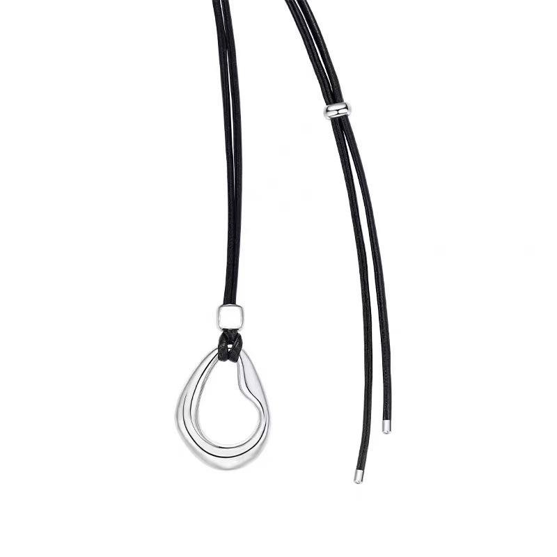 75cm Verstellbare Geometrische Schwarze Leder Choker Halskette für Damen - Grenzüberschreitender Schmuck