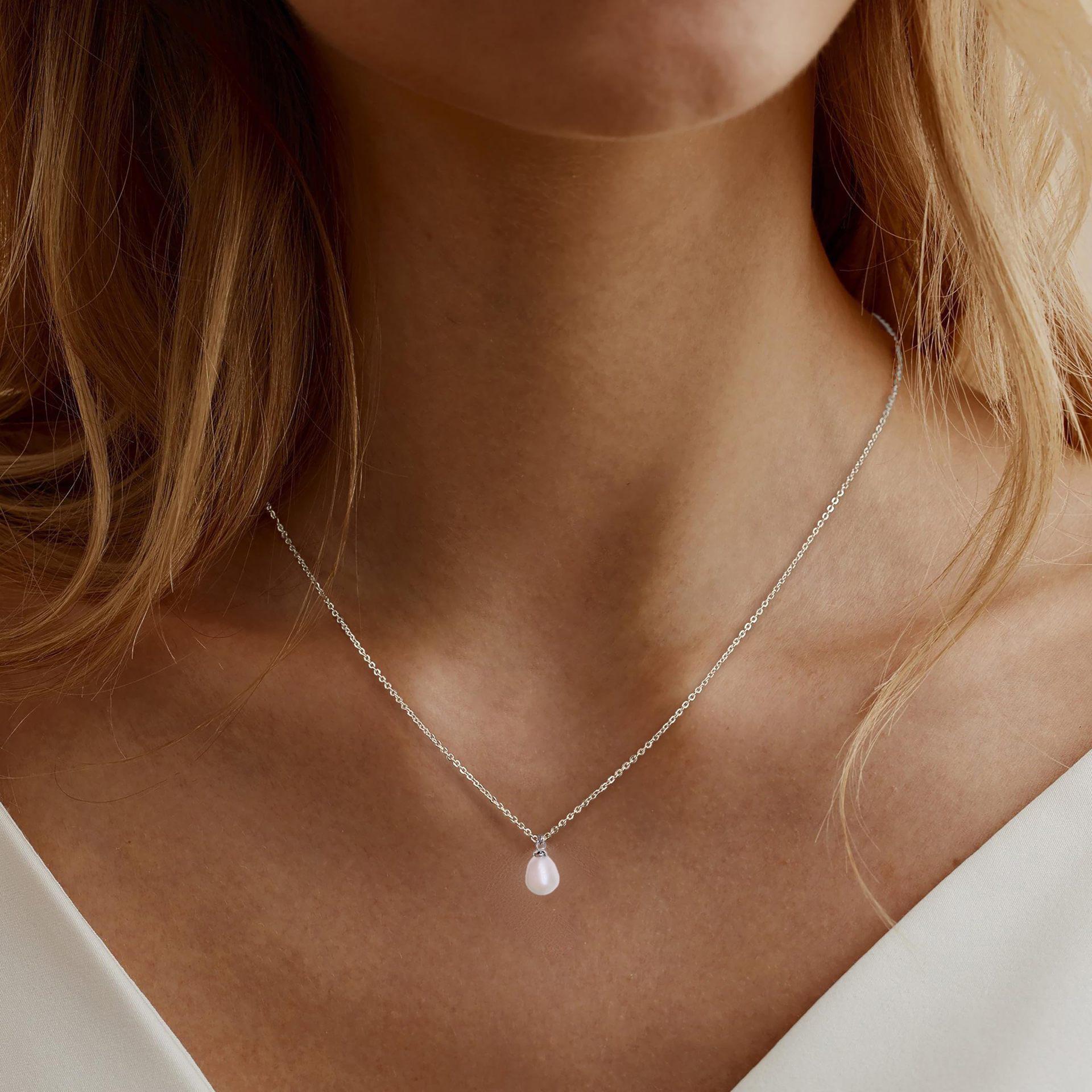 Elegant Faux Pearl Water Drop Titanium Steel Choker Necklace for Women