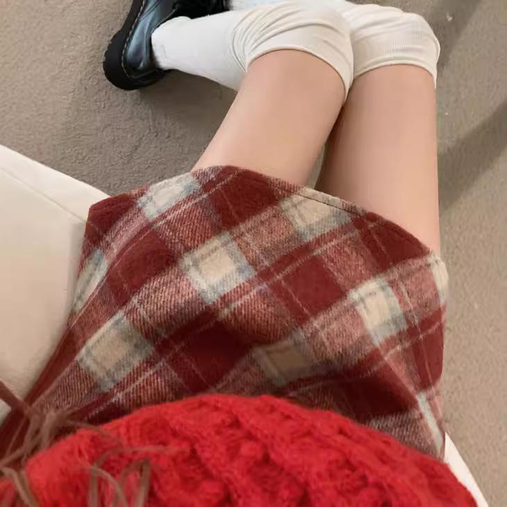 Women's High-Waisted A-Line Plaid Wool Skirt - Autumn 2024 Korean Style, Plus Size