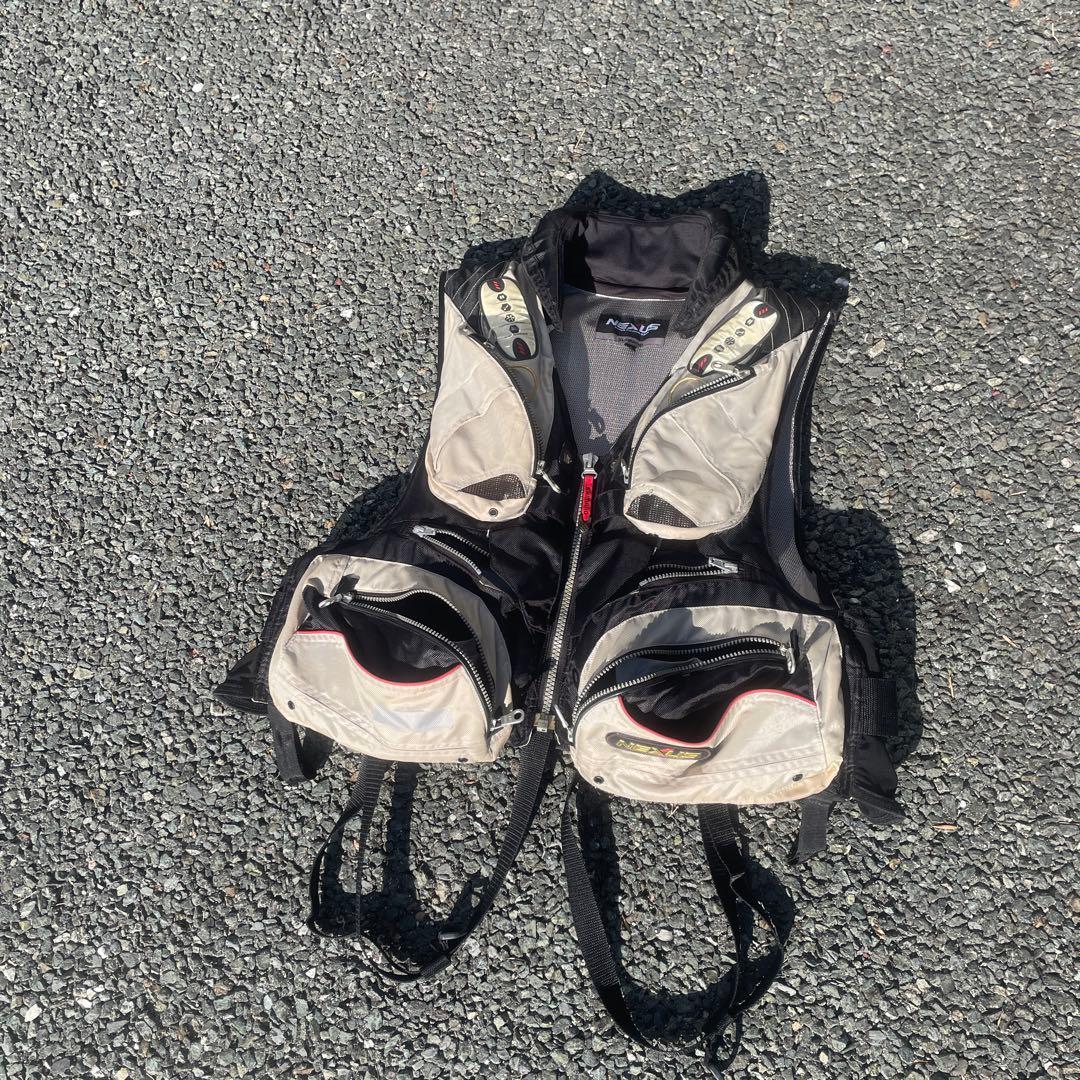 Used First come, first served Shimano floating vest NEXUS