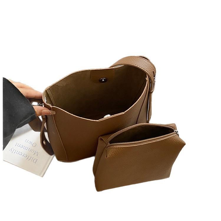 Bags Women's Large-capacity Bucket Bags Retro Handbags Autumn and Winter Mother Bags New Commuter Shoulder Messenger Bags