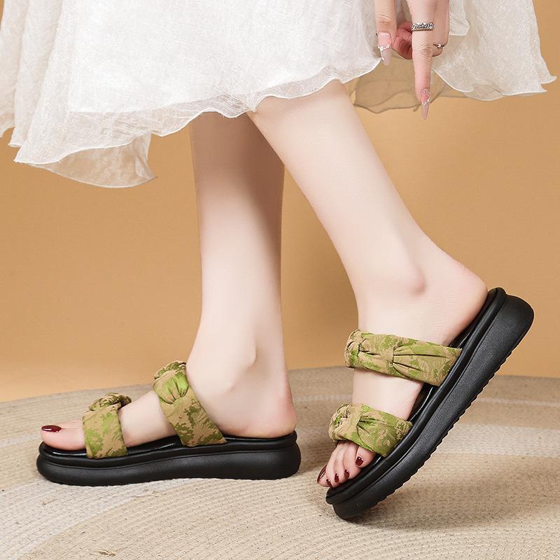 

Крутые шлепанцы на толстой подошве женские летние для улицы с перемычкой новые повседневные пляжные модные универсальные шлепанцы женские для юбки 40