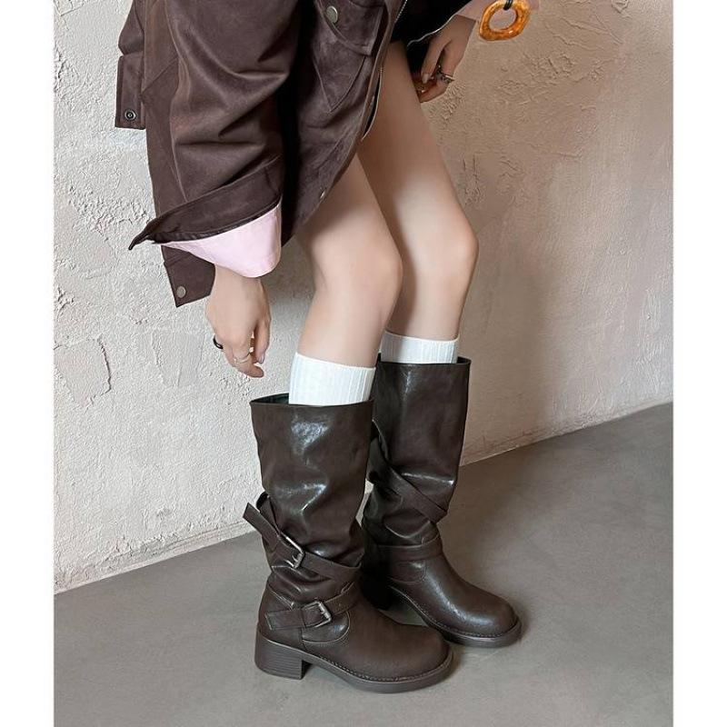 Autumn and winter women's large tube circumference Martin boots solid color medium heel large size women's boots versatile rubber platform co