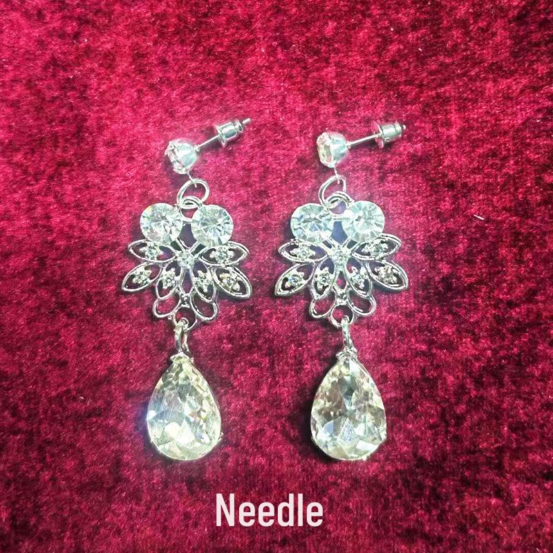 Ensemble Nuptial Féerique: Couronne, Collier & Boucles d'oreilles – Parfait pour un Mariage ou un Anniversaire