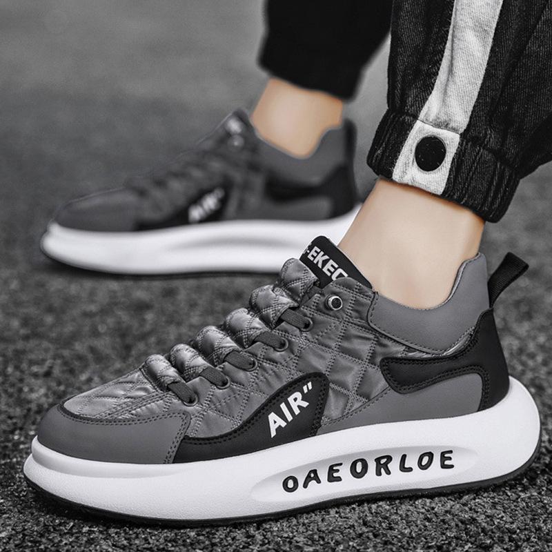 2025 neue Herren kleine Brettschuhe Plattform Sport Freizeit erhöhende Brettschuhe Forrest Gump Trendschuhe ein kleiner Brettschuh