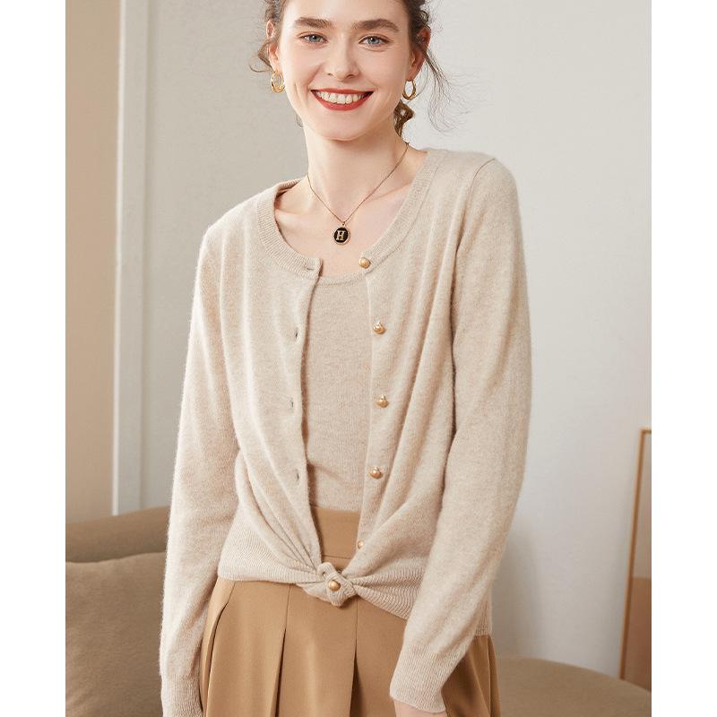 Women's Cashmere Knit Cardigan - Long Sleeve, Loose Fit, Round Neck, Versatile for Autumn/Winter Commutes