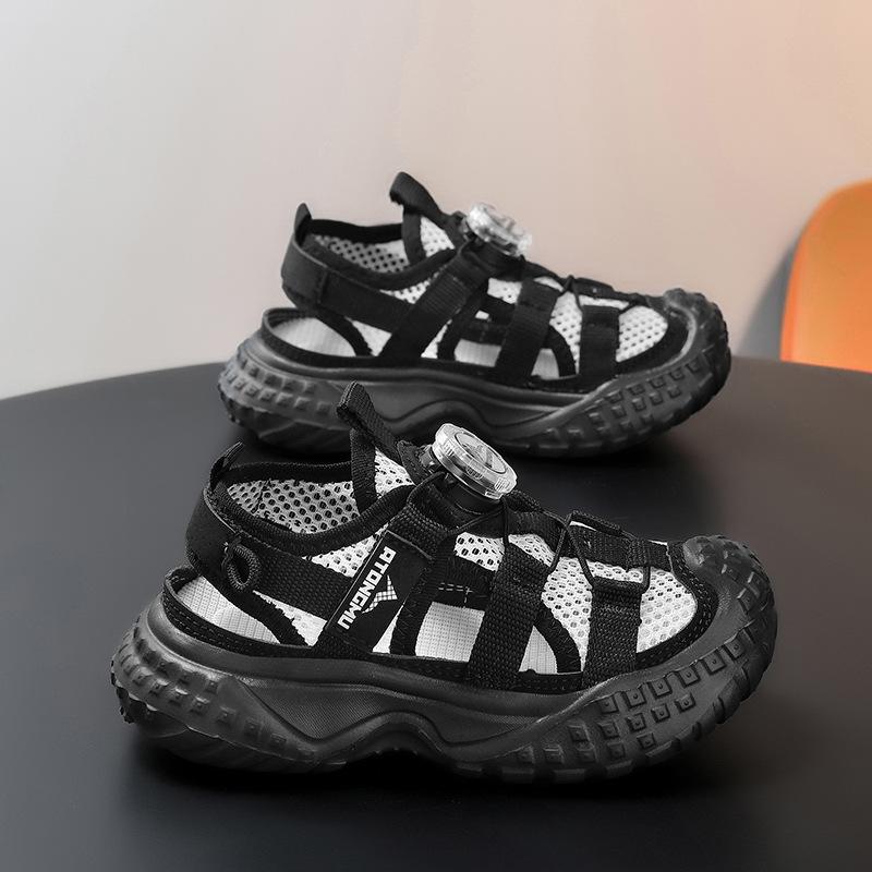 

2025 summer new children s sports sandals durian sole boys and girls anti-kick toe bag head sports sandals 38