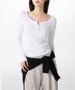 MUSINSA STANDARD WOMAN Women'S Ribbed Slim Wide Henley Neck Long Sleeve T-Shirt [White]