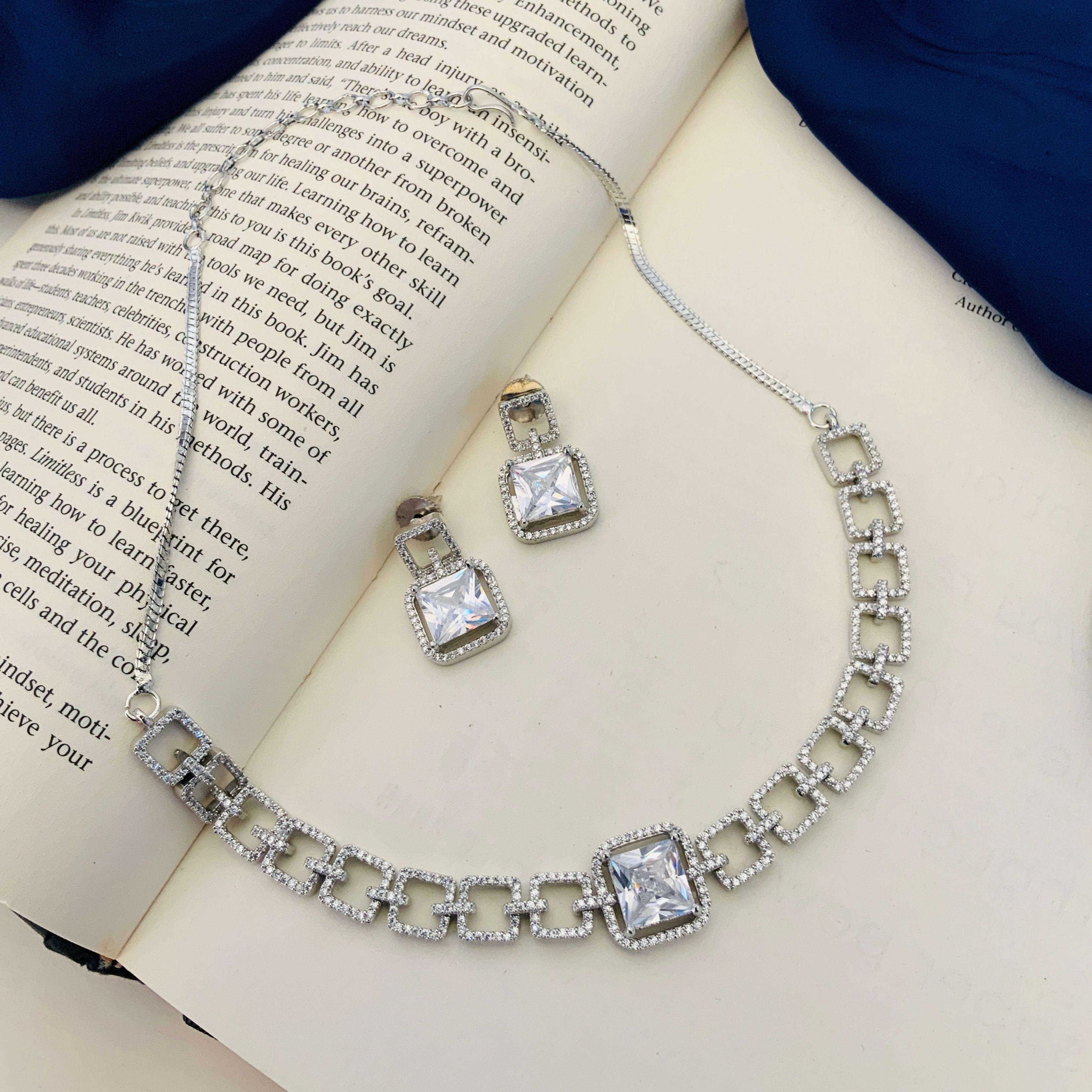 

Посеребренные бриллиантовые круглые колье комплект бриллиантовых колье комплект для женщин белый