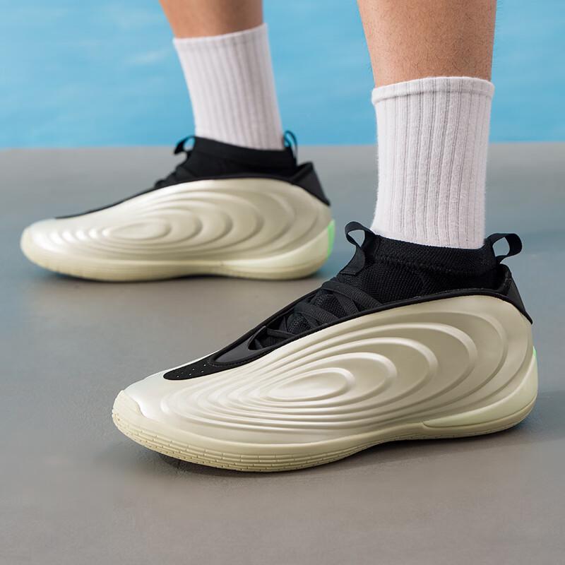 Adidas Unisex JQ9453 Signature Low-Top Basketball Shoes 42.5