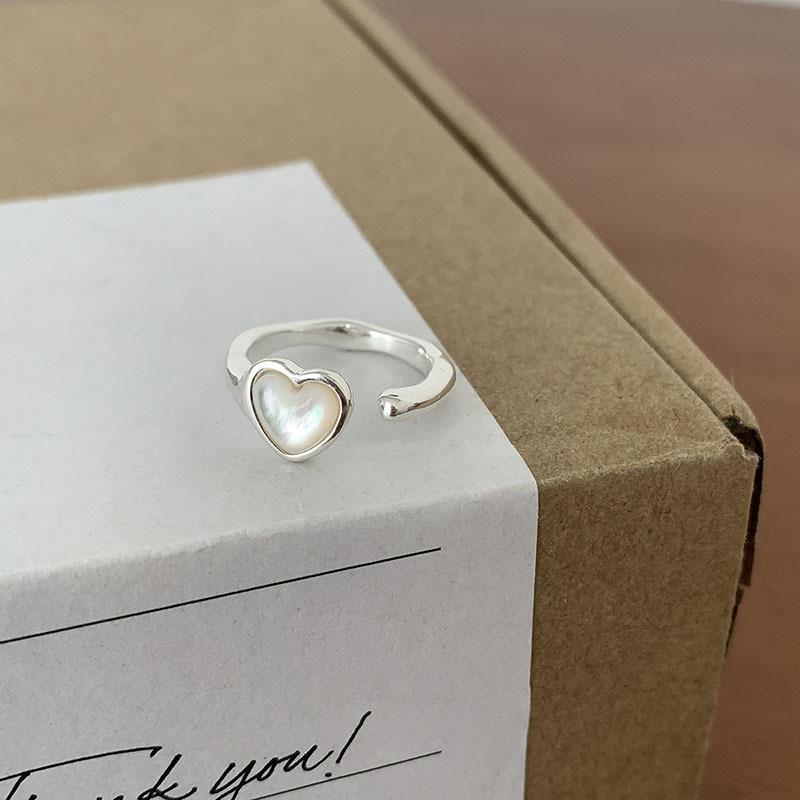 And Stylish Modern Heart Design Ring For Women Copper Material Size Adjustable