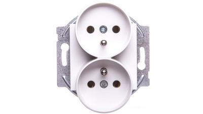 Karre Double Socket with Grounding, White / 90964671