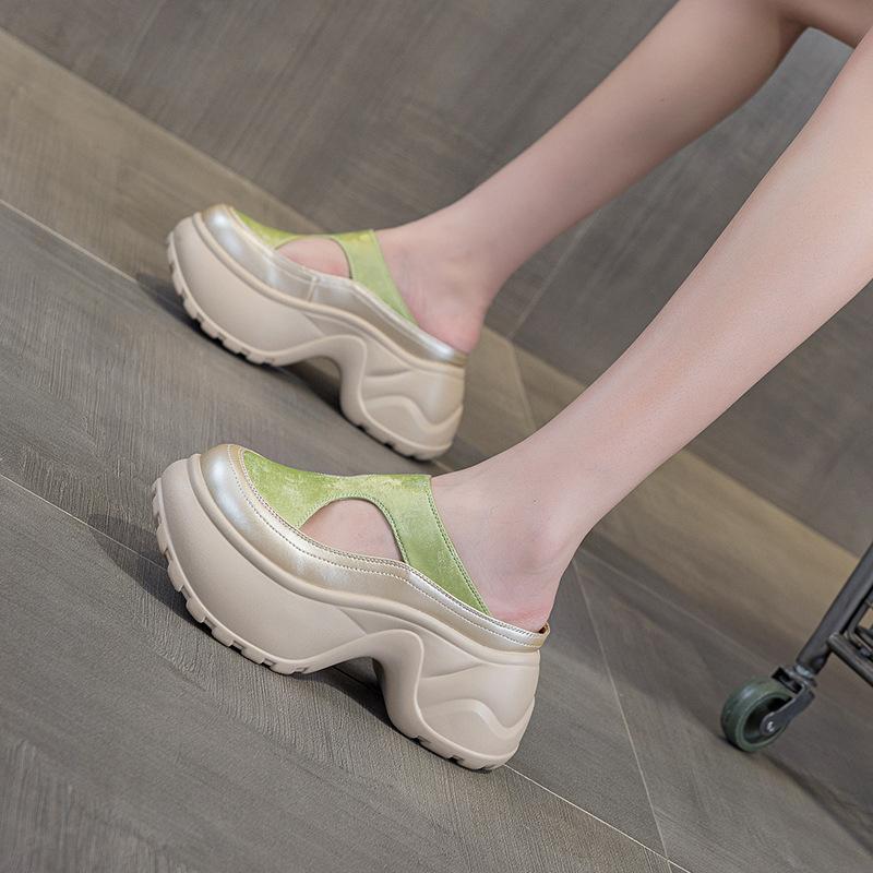 Small thick-soled bag head slippers women's 2025 new one-pedal lazy outer wear casual fashion versatile cool slippers
