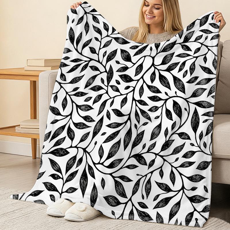 Lightweight Flannel Blanket, Simple Leaf Pattern Soft Cozy Throw, Home Couch Bed Decor, Portable for Car, Ideal for Christmas & Halloween