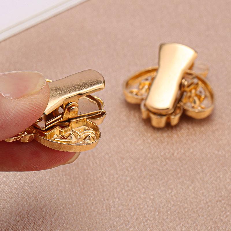 Hollow Metal Clasp for Qipao/Hanfu Collar, Frog Button for Coats & Scarves