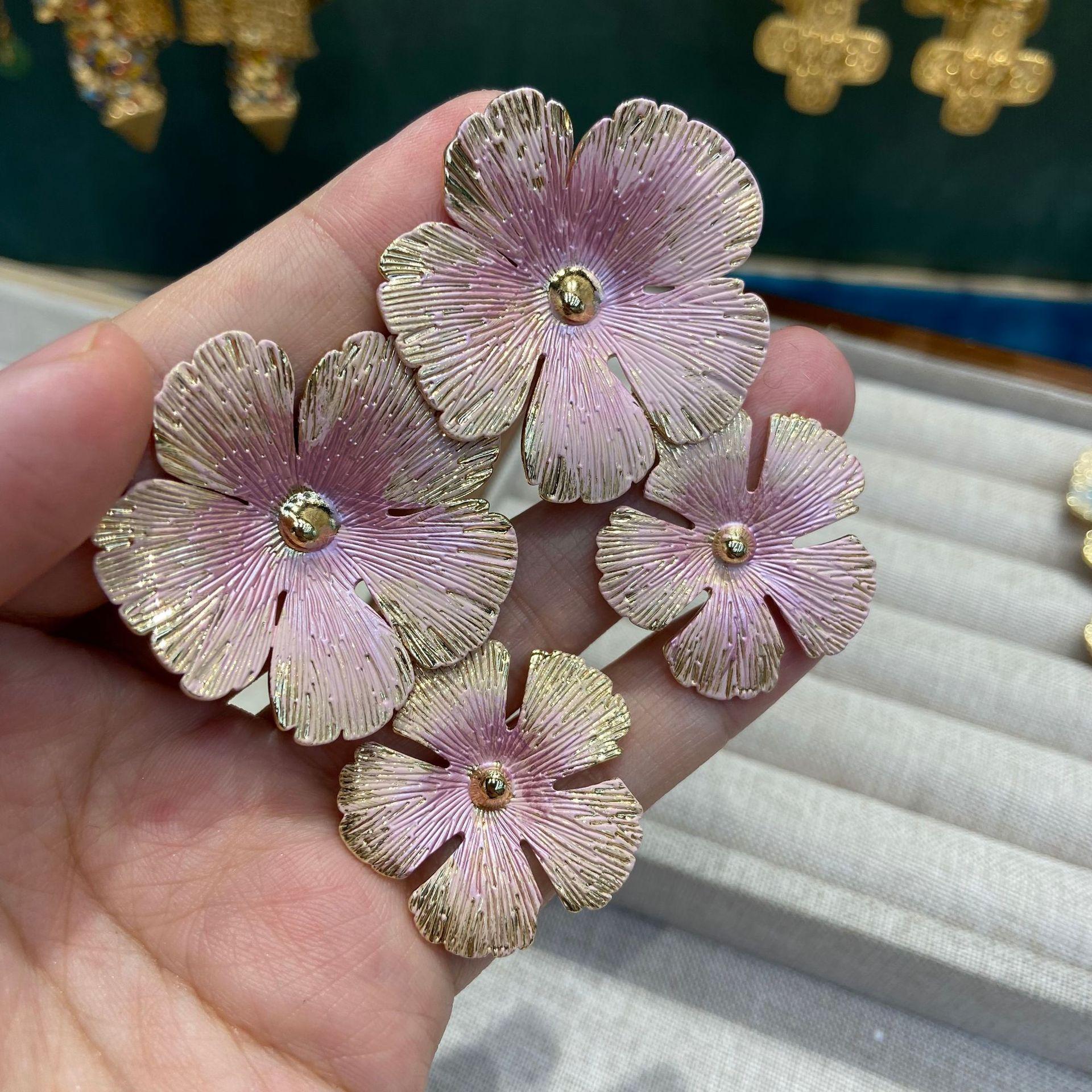 18K Gold Retro Exaggerated Multi-Layer Flower Leaf Large Earrings Flower Stud Earrings Ear Jewelry