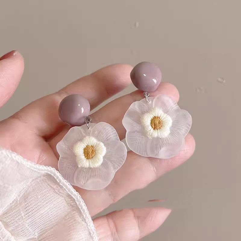 Spring and summer fresh and transparent pink flower silver nails super fairy vacation photo matte flower earrings jewelry girl