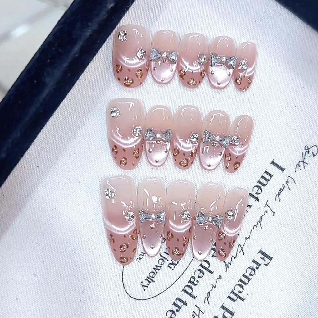 Pure Hand-crafted New Leopard Print Daughter-in-law Hand-painted Leopard Print Cat Eye Temperament Whitening Nail Sticker