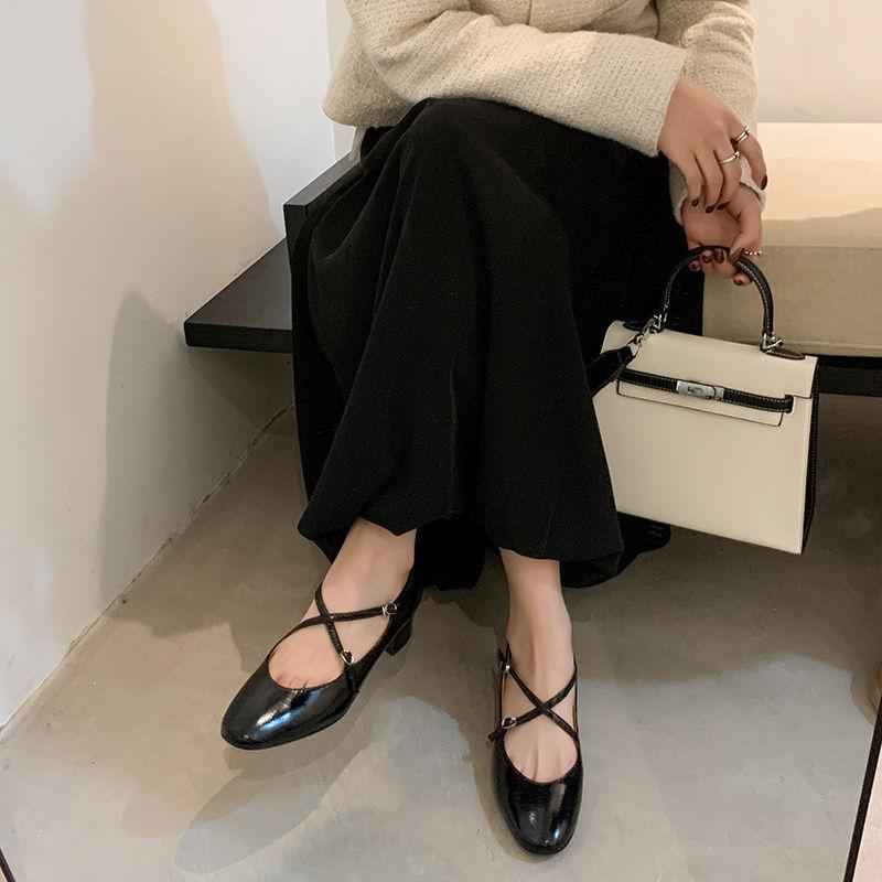 Lady Style Fashion Simple Shallow Mouth Single Shoes 2025 Autumn New Round Head Thick Heel Cross Buckle Temperament Small Leather Shoes