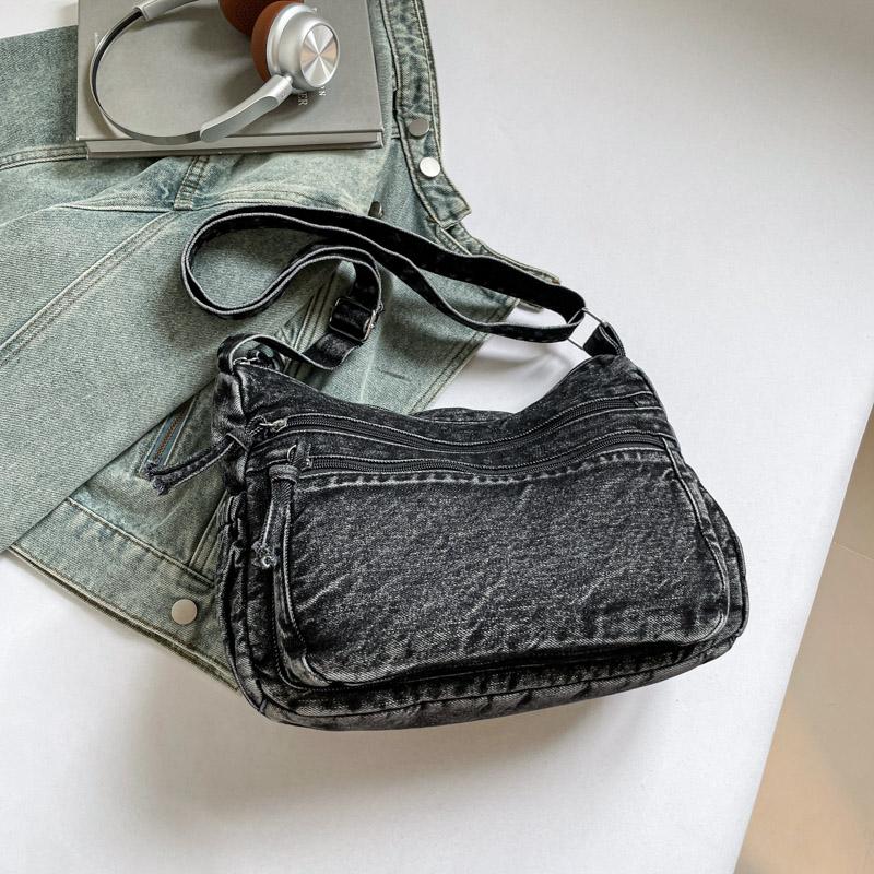 Vintage Style Denim Shoulder Bag for Women, Retro Blue Jean Crossbody Handbag, Cute Grunge Alt Gift for Teen Girls, for School