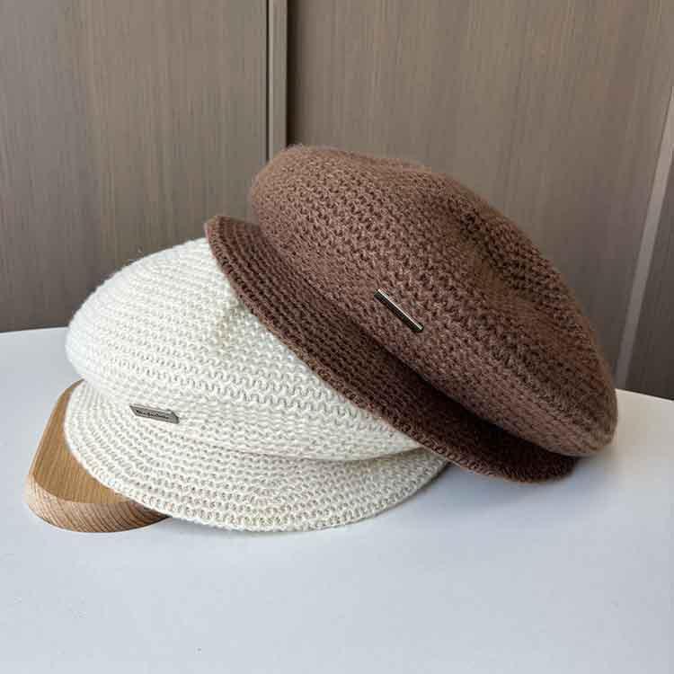 Women's Autumn and Winter New Retro Knitted Beret Painter Hat Casual Octagonal Hat