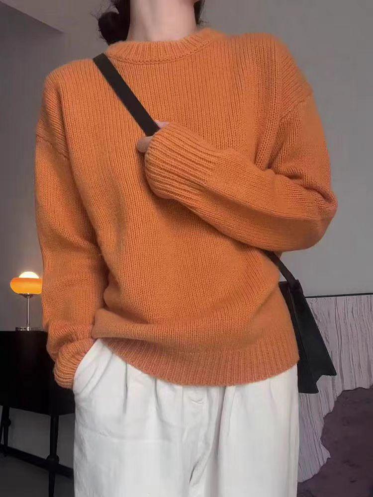 Women's Wool Round Neck Sweater - European Style, Soft Thick Knit for Autumn/Winter.