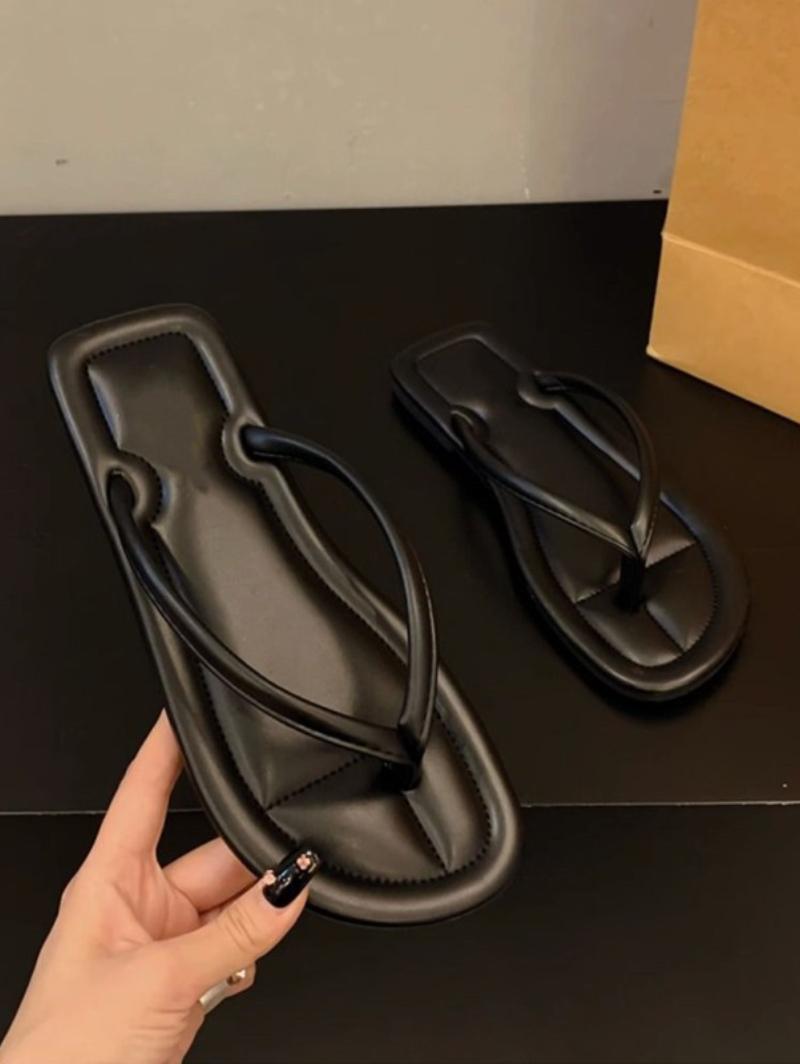 

Французские тапочки с узором «елочка» на мягкой подошве для женской верхней одежды, новые универсальные и элитные римские пляжные сандалии лета 2024 года. 40 чёрный