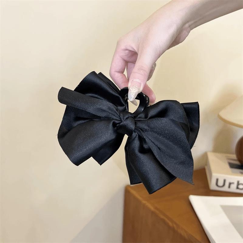 Korean Style Polka Dot Bow Shark Hair Clip - Elegant & Versatile