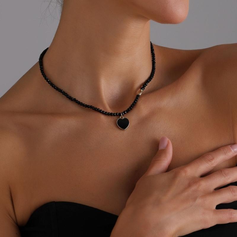 Trendy Alloy Heart Necklace Featuring Drip Oil Designs Portable Skin-Friendly Jewelry for Daily Wear